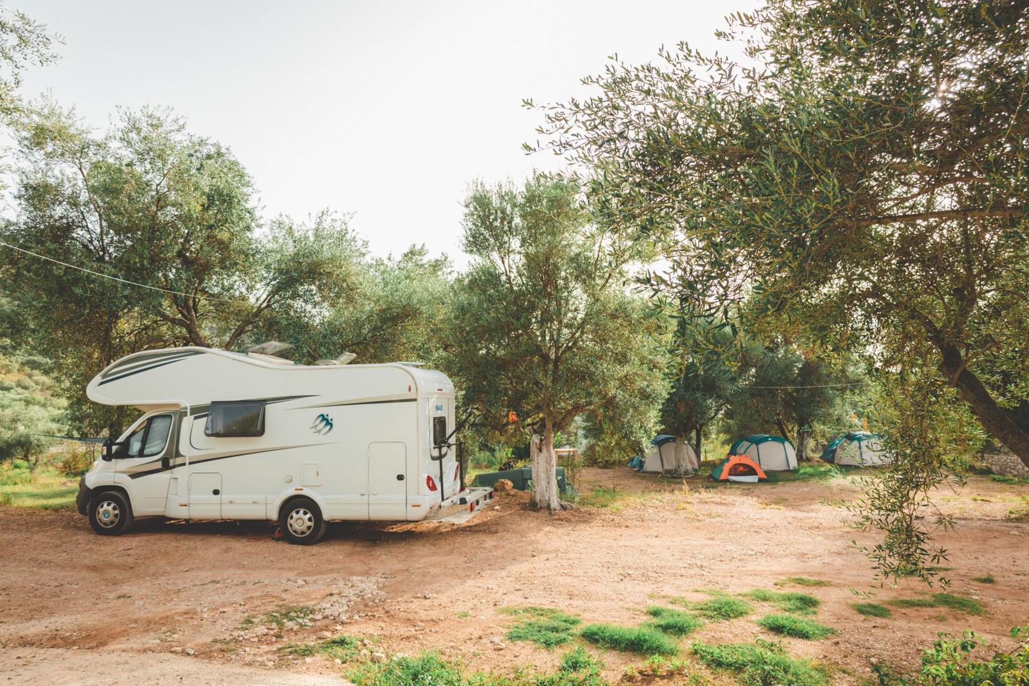 Olive Camping Hotel Himare Exterior foto